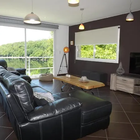 Lacapelle-viescamp, 3 Pieces, 4 Personnes - Fr-1-742-508 Nyaraló *