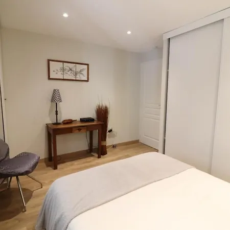 Lacapelle-viescamp, 3 Pieces, 4 Personnes - Fr-1-742-508 Nyaraló